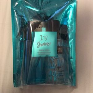 Aqua Kiss fragrance mist and shimmer mist